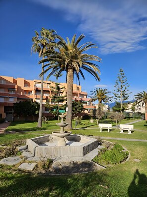 Property grounds - Apartment 'Duplex Jardines Del Mar' with Sea View, Wi-Fi and Air Conditioning (Salobreña)