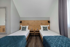 2 slaapkamers, een strijkplank/strijkijzer, reisbedje, wifi