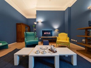 TV - The Blueprint, stay with style in Porta Romana (Milano)
