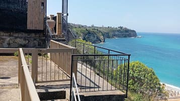 Comfort Apartment, Balcony, Partial Ocean View | Kawasan hartanah