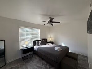 1 chambre, fer et planche à repasser, Wi-Fi, draps fournis