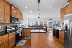 Fridge, microwave, oven, stovetop - Second Row - Private Pools & Ocean Views by Williamson Realty (Ocean Isle Beach)
