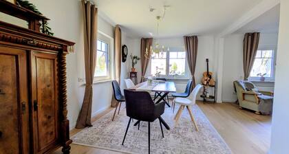 Holiday Home 'Siedlerhaus 54' with Private Terrace, Private Garden and Wi-Fi