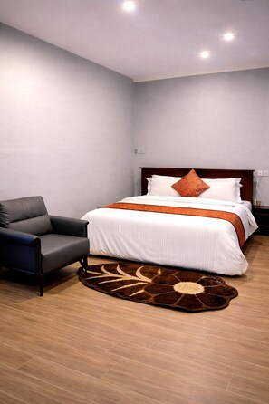 Double or Twin Room - Viks Court (Cape Coast)