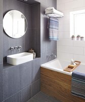 Ducha, bidet, toallas, jabón