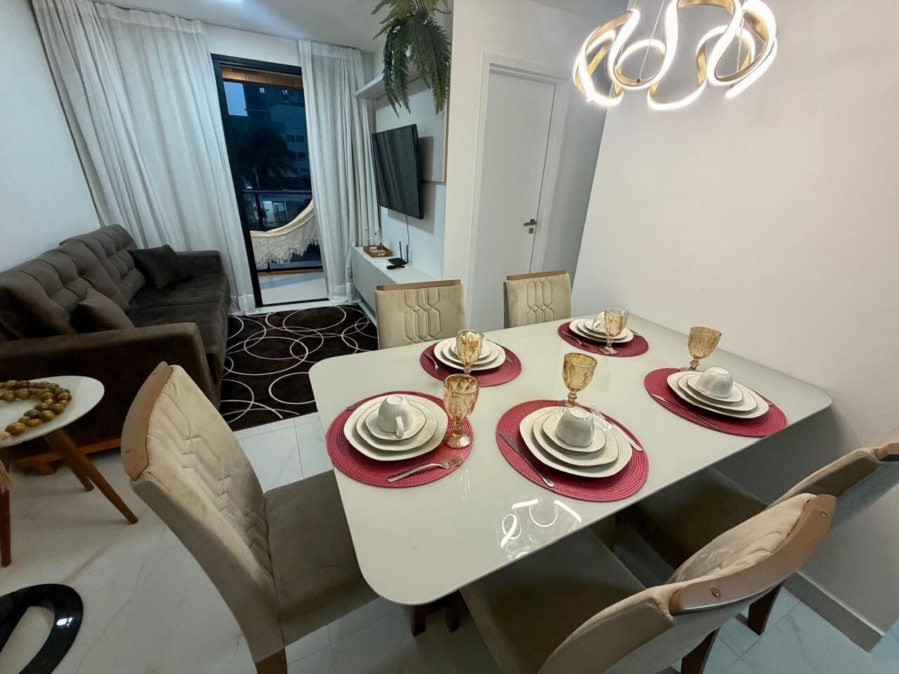 Apartment | Dining