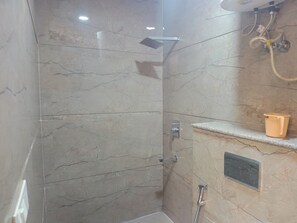 Double Room | Bathroom - Mauryan Elite Hotel Ignou Road (New Delhi)