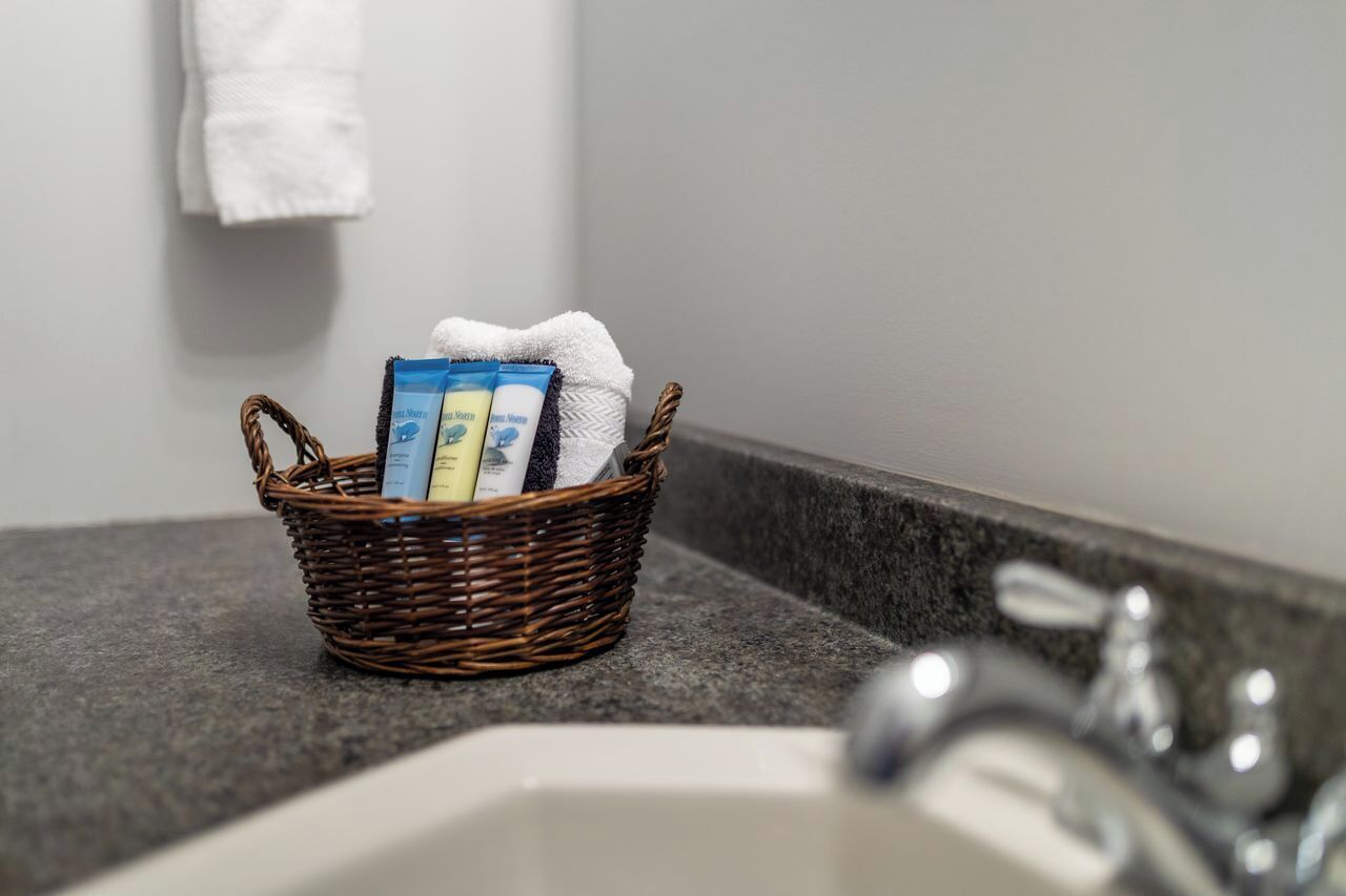 Economy Double Room | Bathroom