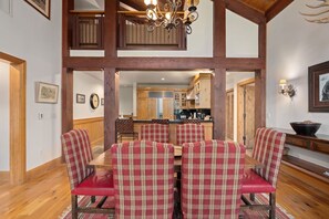 Dining - Outpost: Crystal Springs 404 - Has A/C, Ski-In/Ski-Out! (Teton Village)