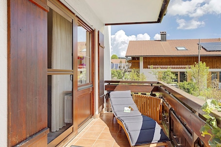 Property grounds. Apartment "Vogel" with Mountain View, Shared Garden, and Wi-Fi