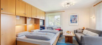 Apartment "Vogel" with Mountain Views, Shared Garden, and Wi-Fi