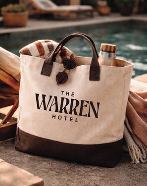 Miscellaneous - The Warren Hotel (Bridgman)