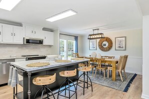 Dining - Lakefront Retreat w/ Boat Dock, Hot Tub & Large Game Room!  Sleeps 10 (Denver)