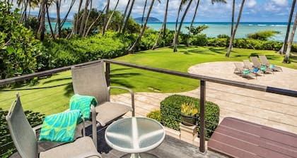 Kahala Mini Resort | Beachfront Luxury w/ Pools, Tennis & Guest House