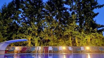 Piscina stagionale all'aperto