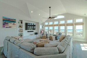 TV - Pet-friendly 8BR oceanfront home w/ pool & panoramic views! (Nags Head)