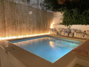 Pool - NEW - Lisbon Center - Private garden and swimming pool (Lisboa)