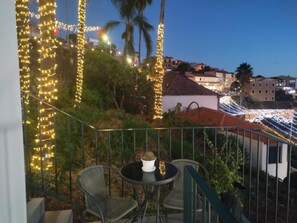 Outdoor dining - Baía dos Lobos Studio (Câmara de Lobos)