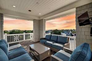 Luxury-Haus, Mehrere Betten, Poolzugang, Poolblick (BAH Casa) | Terrasse/Patio