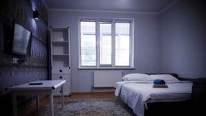 2 bedrooms, iron/ironing board, WiFi, bed sheets - Central 2-bedroom apartment (Chișinău)