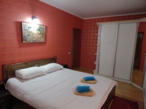 Room - Central 2-bedroom apartment (Chișinău)