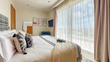3 bedrooms, iron/ironing board, travel cot, WiFi