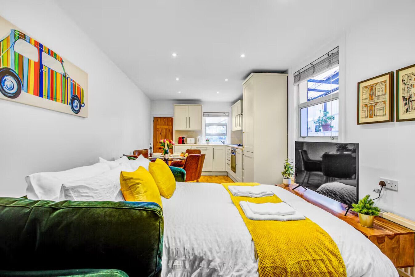 1 bedroom, desk, iron/ironing board, WiFi
