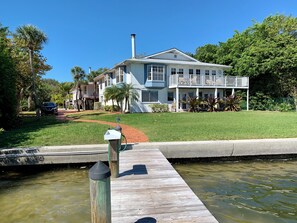 Grand Cottage, 4 Bedrooms, Balcony, Bay View | View from room