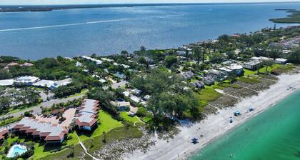 Little Gull Cottages by Coolvacay
