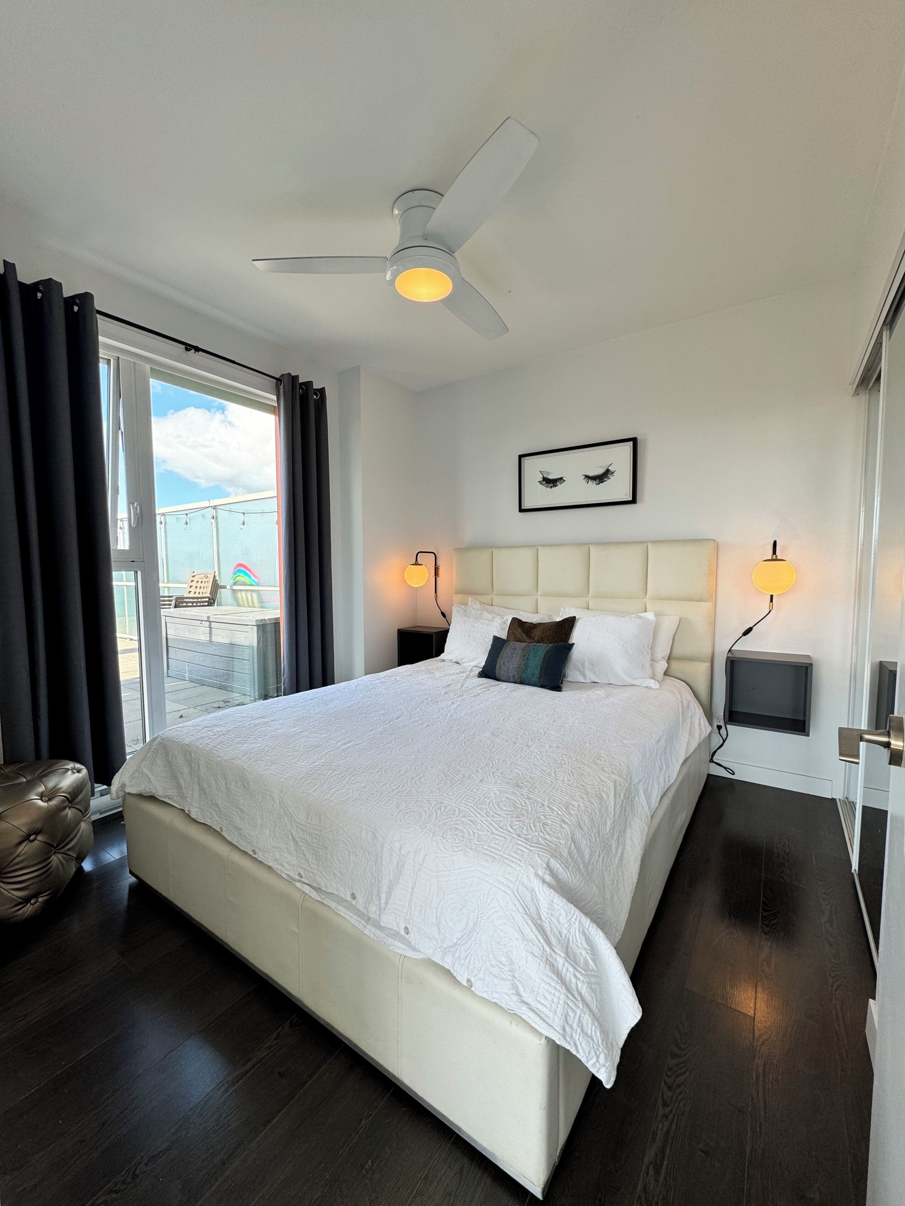 2 chambres, fer et planche à repasser, accès au Wi-Fi (inclus)