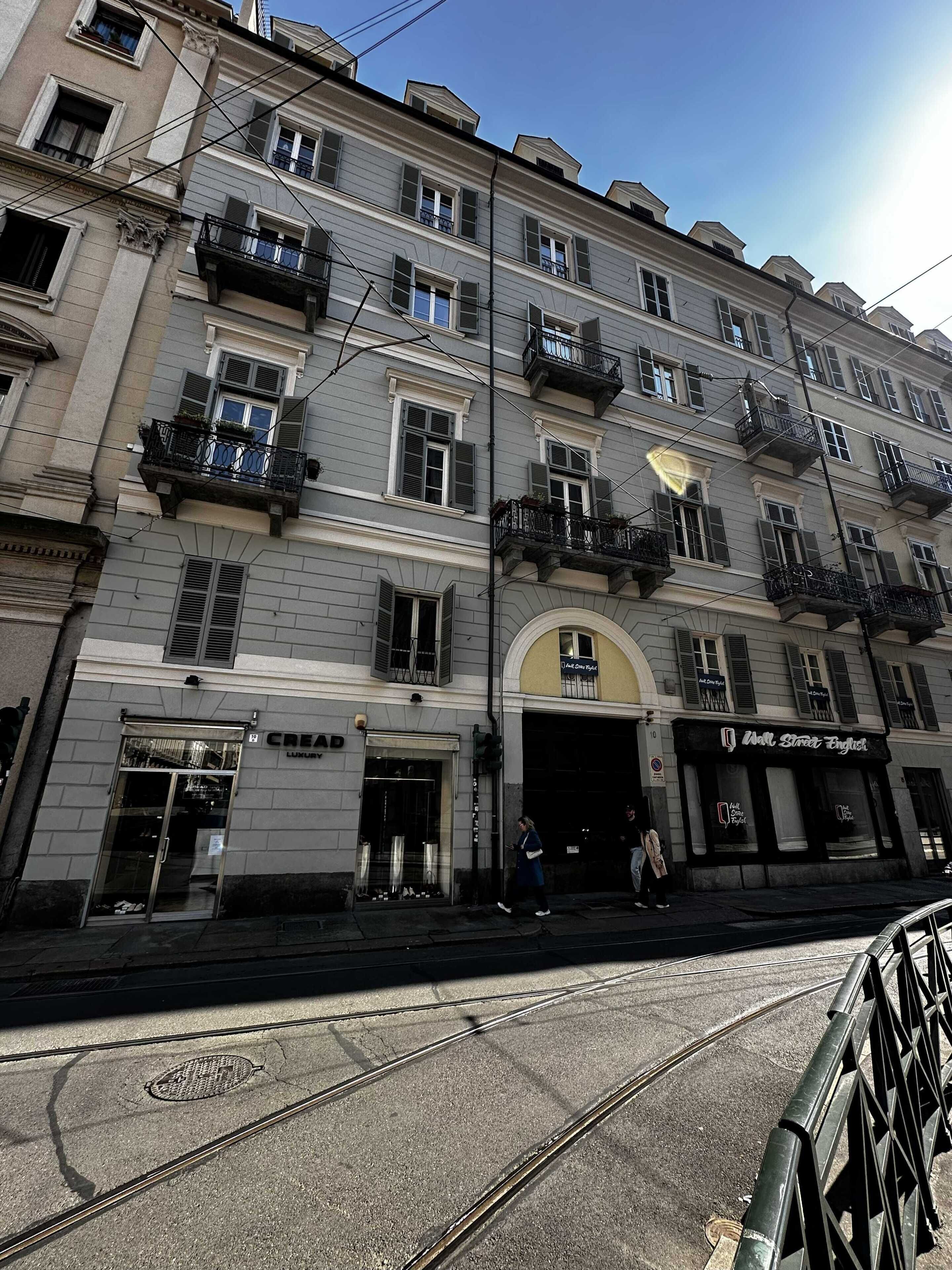 Veduta palazzo facciata principale