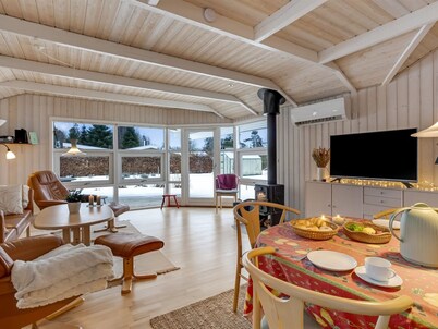 "Alexis" - 500m from the sea by Interhome