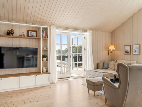 "Fridhild" - 450m from the sea by Interhome