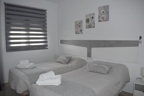 3 bedrooms, iron/ironing board, WiFi, bed sheets