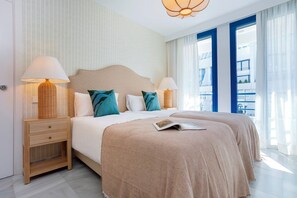 3 bedrooms, desk, iron/ironing board, WiFi