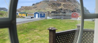 Crimson Sky Cottage, Twillingate