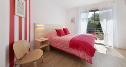 Chambre dâhĂŽtes « Holen - Chambre Ria » terrasse partagĂ©e avec vue plage et Wi-Fi