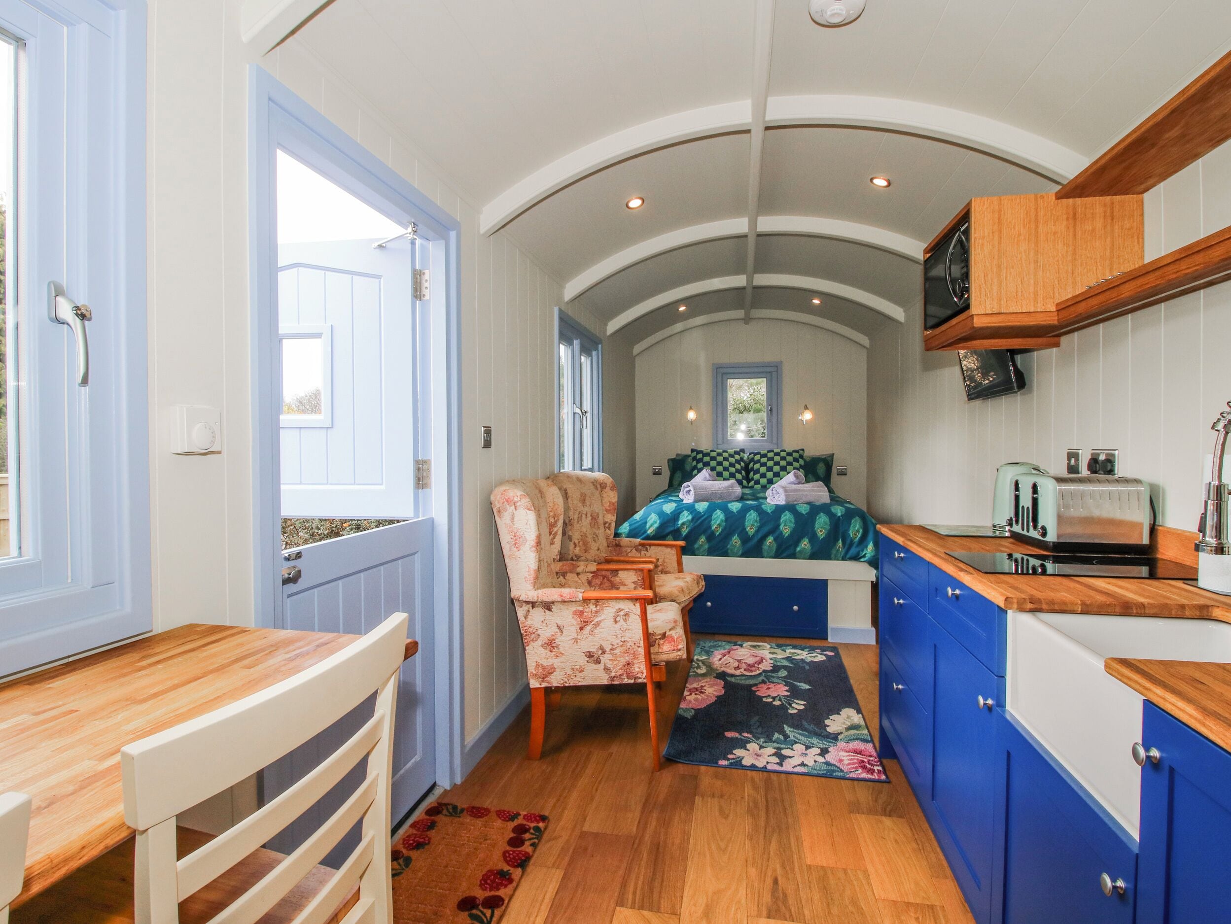 1 bedroom, free WiFi, individually decorated, individually furnished