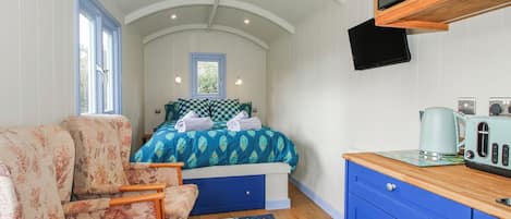 1 bedroom, WiFi (free), individually decorated, individually furnished