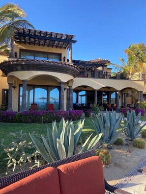 Property grounds - 4BR Beachfront Paradise at Novaispania 16 (Cabo San Lucas)