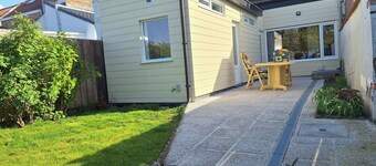 Vacation to CUST and in the POLDERS. Residence located on bicycle route network.