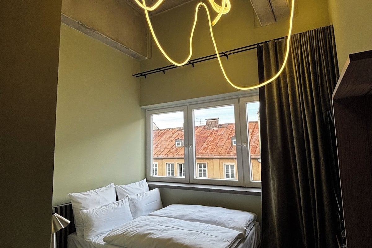 Standard Double Room | Desk, laptop workspace, free WiFi