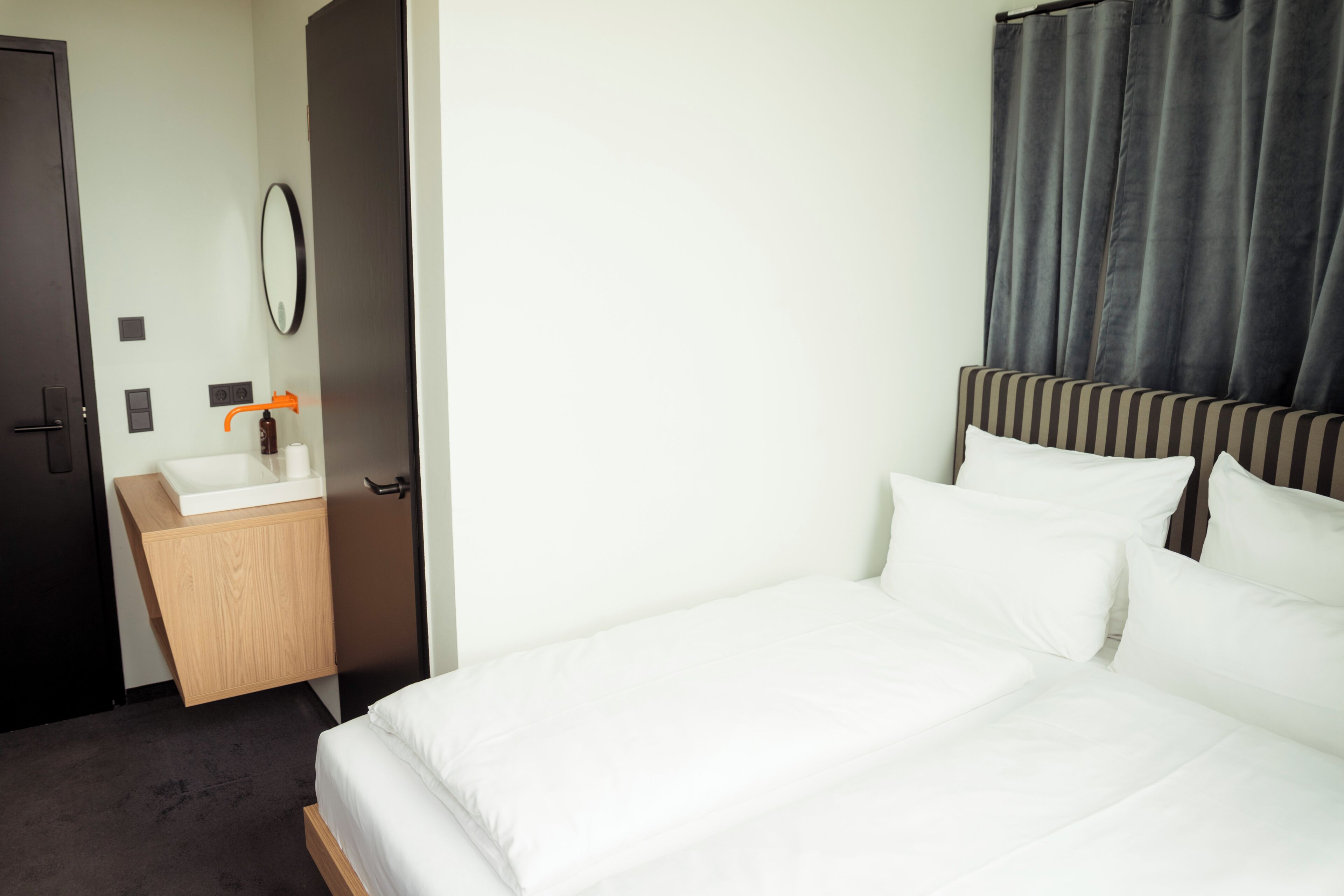 Premium Double Room | Desk, laptop workspace, free WiFi