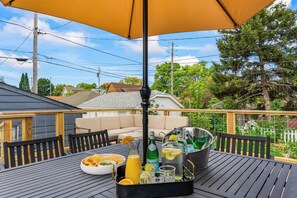Outdoor dining - Luxurious Bay View Craftsman with Hot Tub Oasis (Milwaukee)