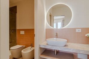 Doccia, bidet
