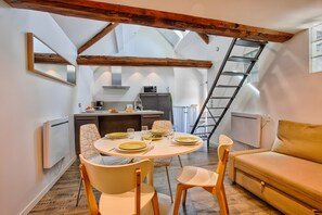 Interior - Holiday Home 'Maison 6p Jardin - Bayeux Et D-Day' (Sommervieu)