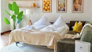 2 bedrooms, WiFi, bed sheets