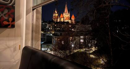 Luxury Duplex with Rooftop & Cathedral View – Central Lausanne