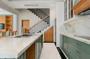 Luxury Villa, City View | Private kitchen - Regal Villas Trophical Phu Quoc (Phu Quoc)