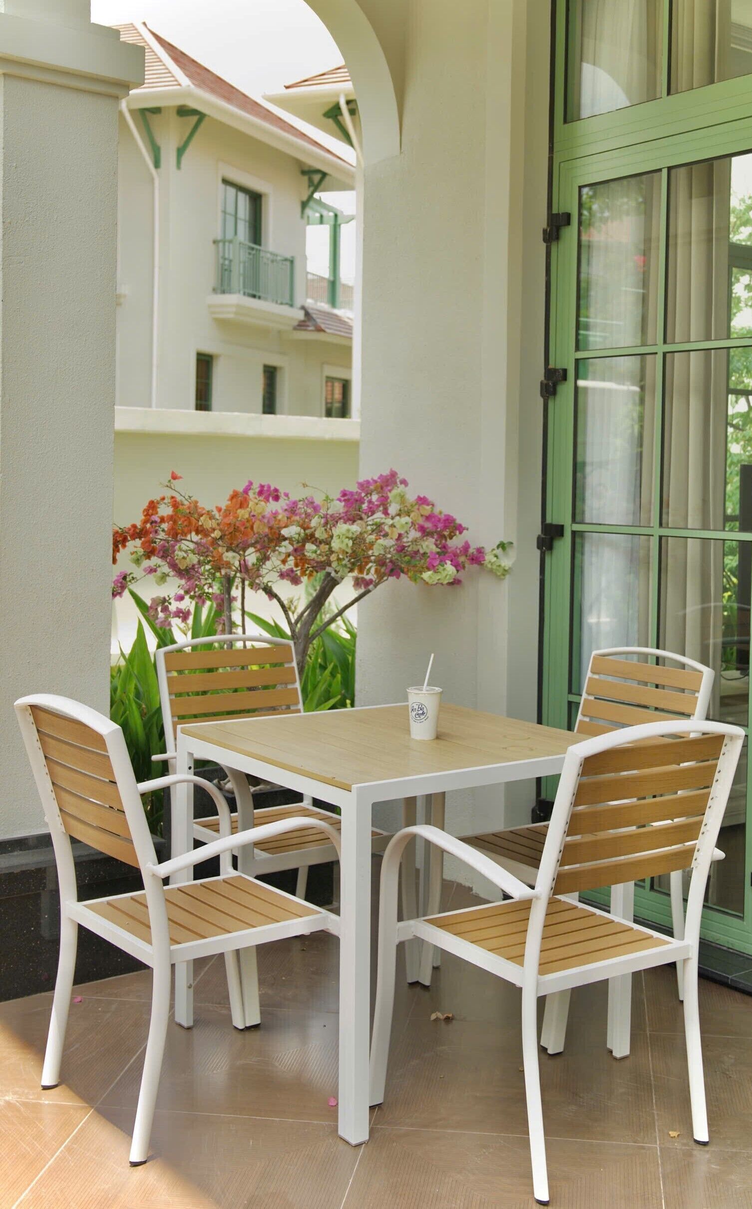 Deluxe Villa, City View | Outdoor dining